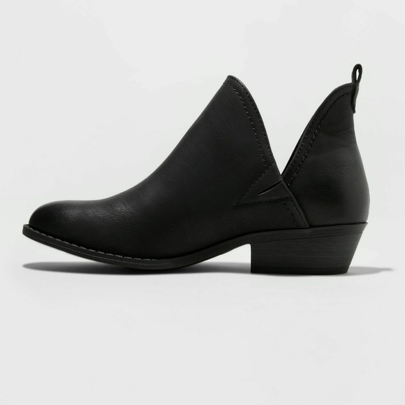 Women's Nora Faux-Leather Cut Out Ankle Boots - Picture 3 of 4